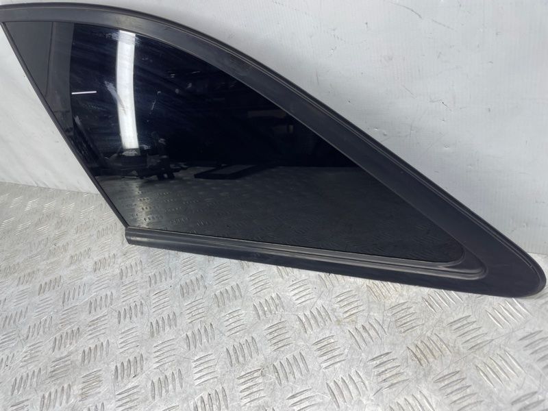 Стекло боковое заднее 8W9845299ANVB Audi A4 Allroad