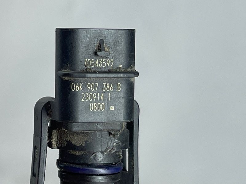 Датчик угла поворота заслонки 06K907386B Volkswagen Passat