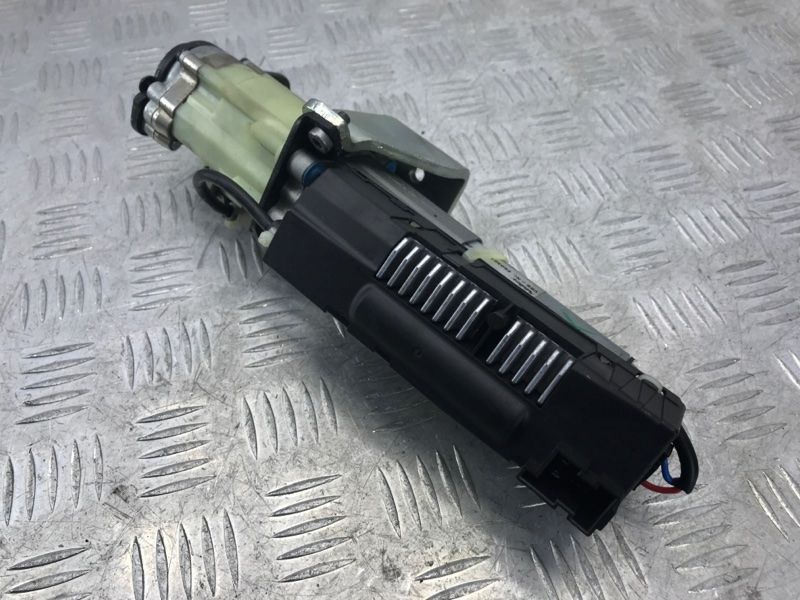 Привідний блок кришки багажника 4L0827851E Audi Q7