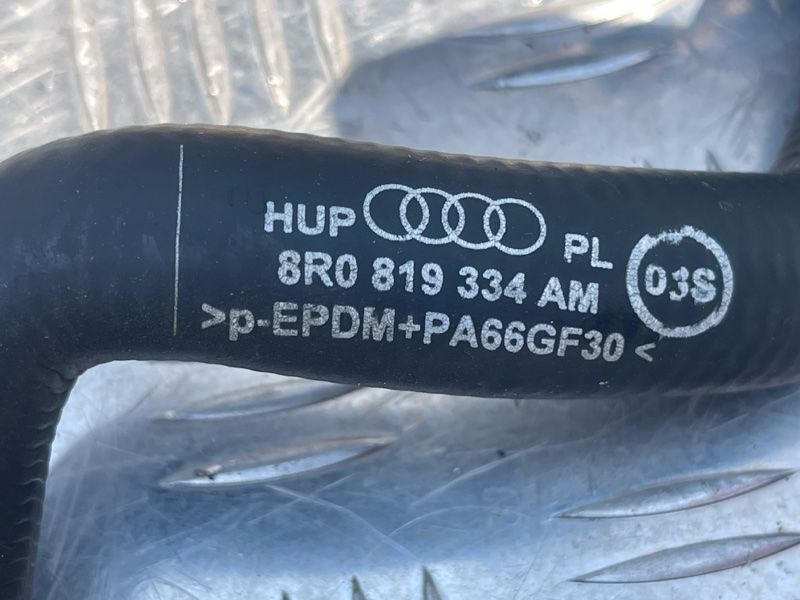 Патрубок системи охолодження 8R0819334AM Audi Q5