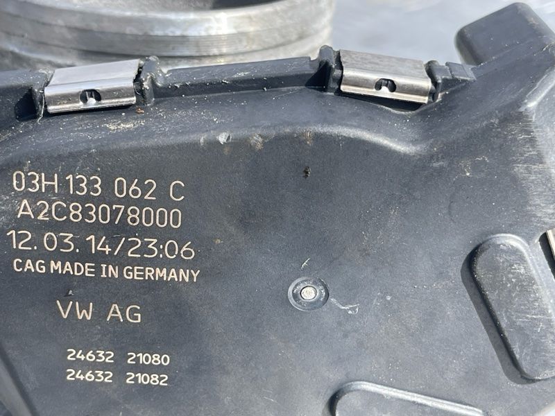 Дросельна заслінка 03H133062C Volkswagen Touareg