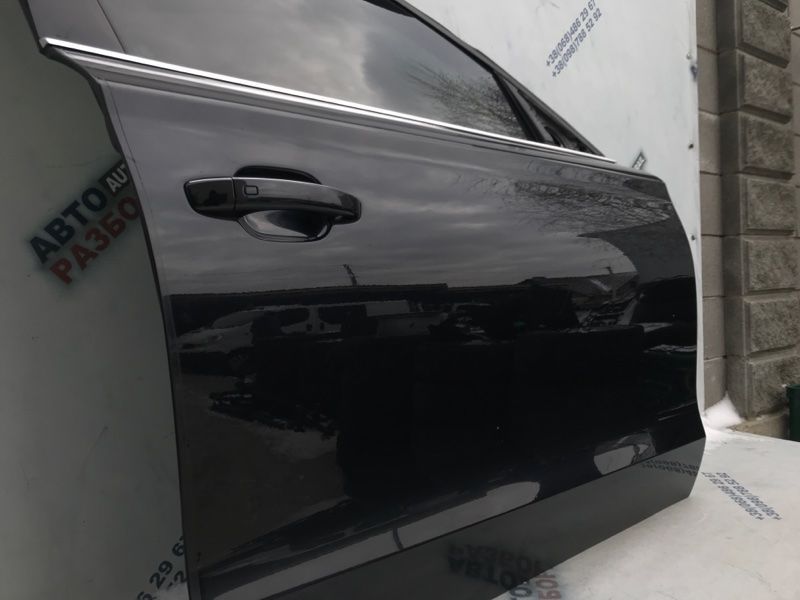 Двері 4H0831052B Audi A8