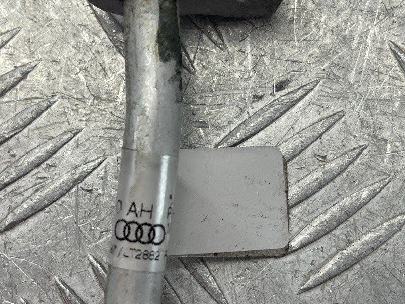 Трубка кондиционера 4G0260710AH Audi A6