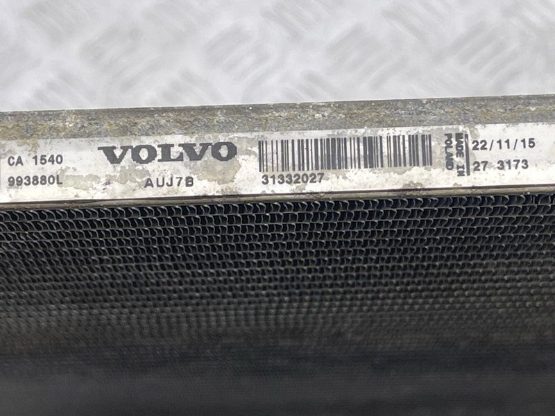 Радіатор кондиціонера 31332027 Volvo XC60