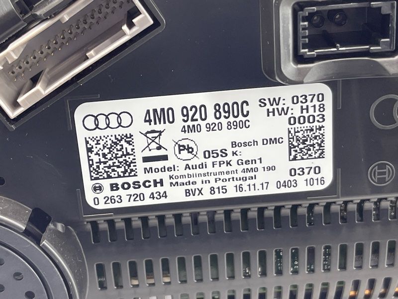 Комбінація приладів 4M0920890C Audi Q7