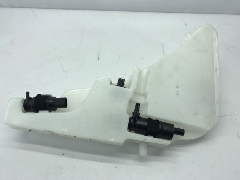 Бачок омивача скла 4G8955451J Audi A6