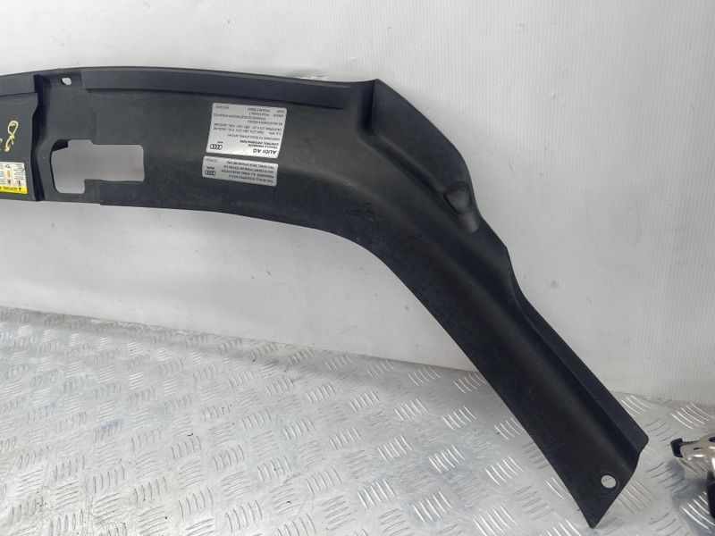 Накладка радиатора 4L0807081 Audi Q7