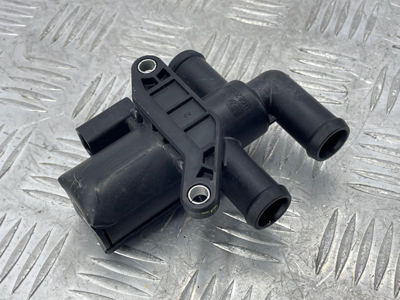 Клапан системы охлаждения 1T0820036D Audi Q5
