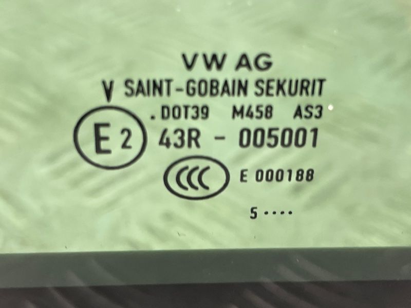 Скло панорами / люка 4M0877055 Audi Q7