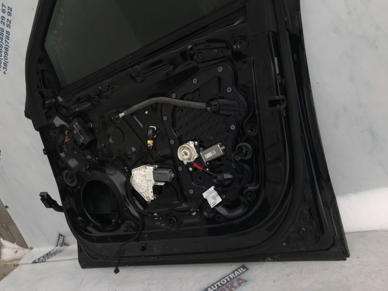Двері 4H0831052B Audi A8