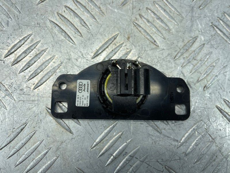 Динамик консоли торпедо BOSE 4H0035399B Audi A7