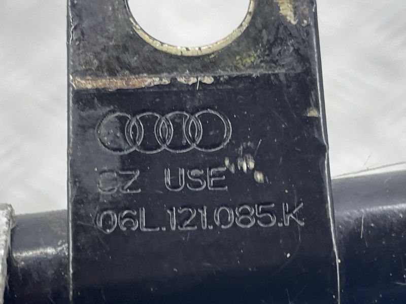 Трубопровод системы охлаждения 06L121085K Audi A6