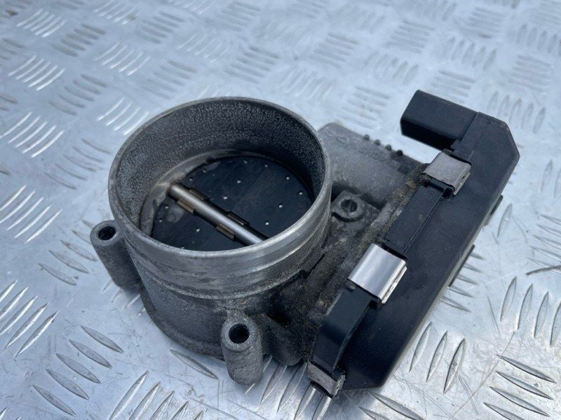 Дросельна заслінка 03H133062C Volkswagen Touareg