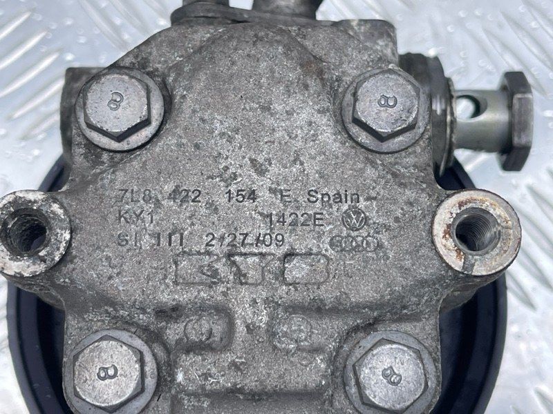 Насос гідропідсилювача керма 7L8422154E Audi Q7