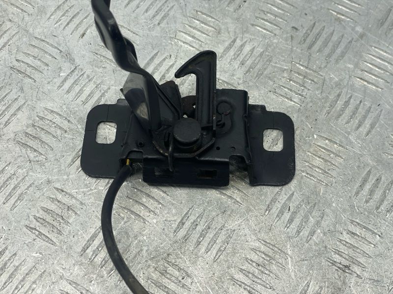 Замок капота Chevrolet Colorado
