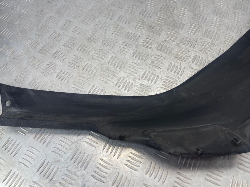 Накладка радиатора 4L0807081 Audi Q7