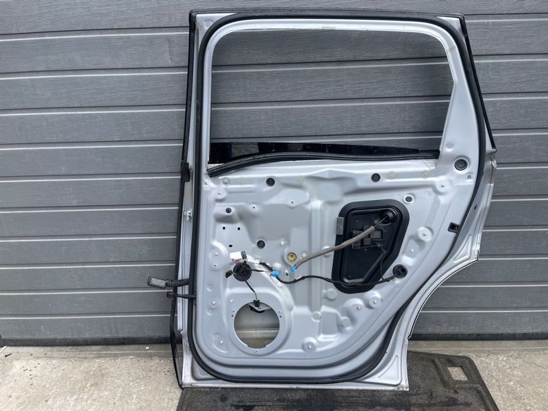 Двері 4M0833052E Audi Q7