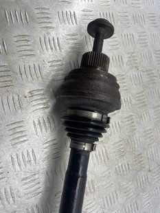 Піввісь 8R051203C Audi A6