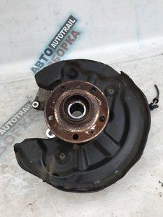 Поворотный кулак / Цапфа с подшипником 3C0505436G Audi Q3