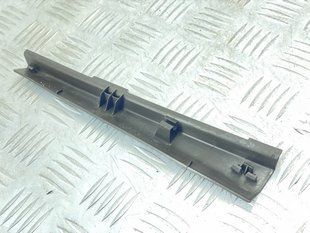 Облицювання передньої стійки праве 8K0868204ADL2 Audi A4 Allroad Audi A4, Audi A4 Allroad, Audi S4