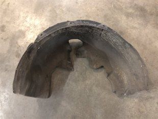 Подкрылок 4G0810172A Audi A6
