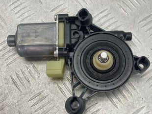 Мотор склопідйомника 8W0959802 Audi Q7
