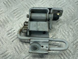 Петля двери нижняя 3C8831412B Volkswagen CC