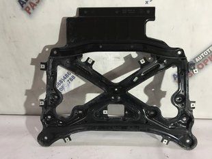 Розпірка підрамника 4M1399345C Audi Q7