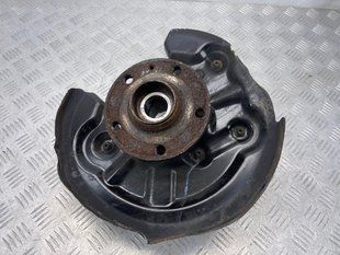 Поворотный кулак / Цапфа с подшипником 3C0505436G Audi Q3