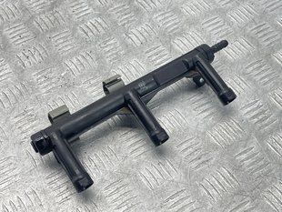 Топливная рампа правая 06E133682C Audi A7 Audi A6, Audi A7, Audi Q7