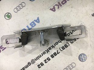 Скоба крышки багажника 31276686 Volvo XC60