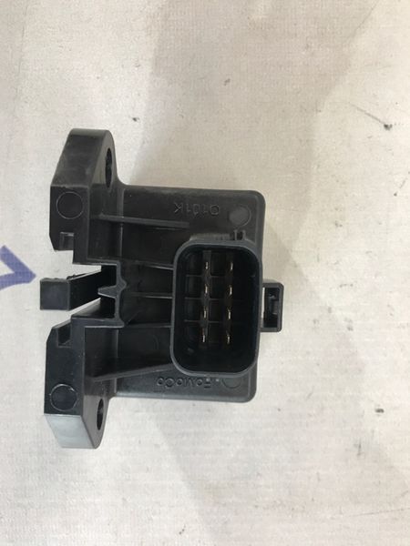 Блок керування паливним насосом 11538554 Ford Escape