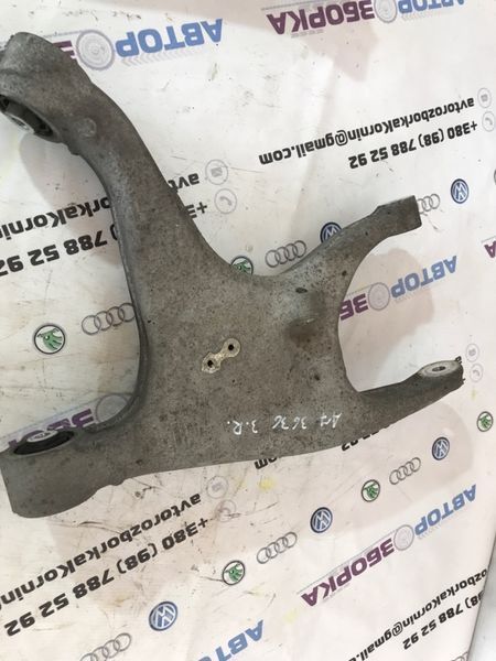 Важіль задньої підвіски нижній 8R0505312F Audi A7