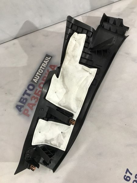 Облицовка стойки DS73F31017AHW Ford Fusion