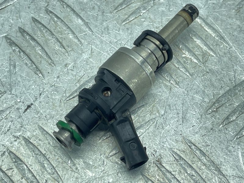 Паливна форсунка 3079036T Audi A8