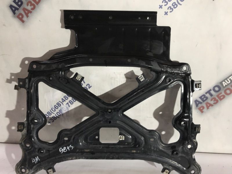 Розпірка підрамника 4M1399345C Audi Q7