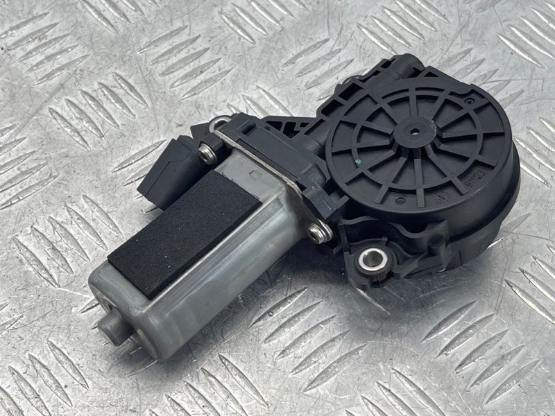 Приводной блок двери левый 4F0837059 Audi A8 Audi A6, Audi A7, Audi A8, Audi Q7, Audi RS7, Audi S6, Audi S7, Audi S8, Audi SQ7