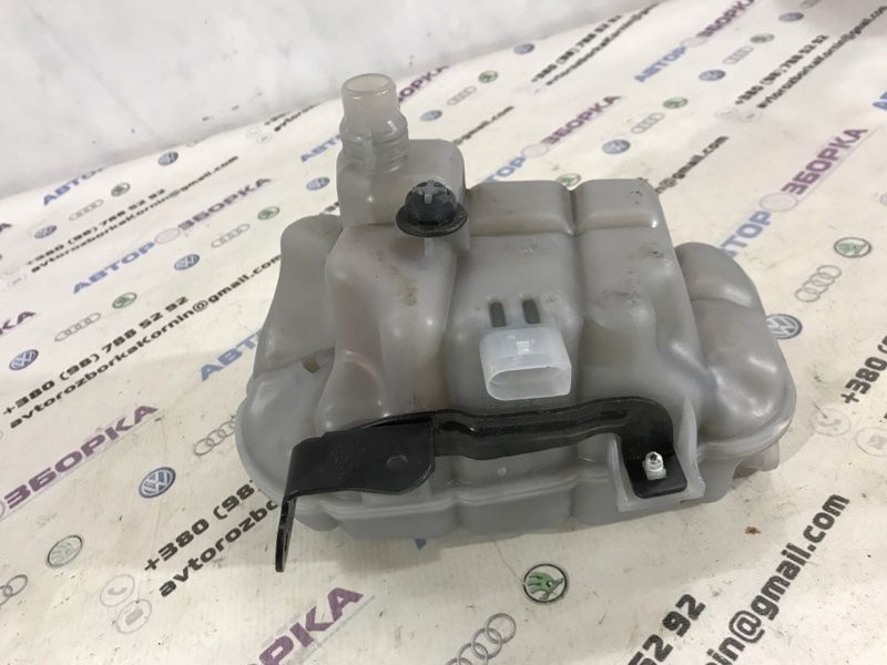 Расширительный бачок 4G0121403AC Audi A6 Audi A6, Audi A7, Audi RS7, Audi S6, Audi S7