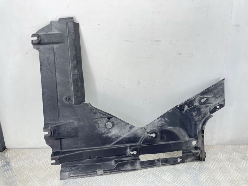 Облицювання днища 8W0825215E Audi A4