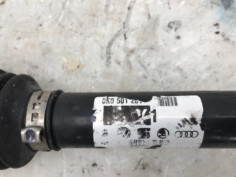 Піввісь 8K0501201 Audi S4