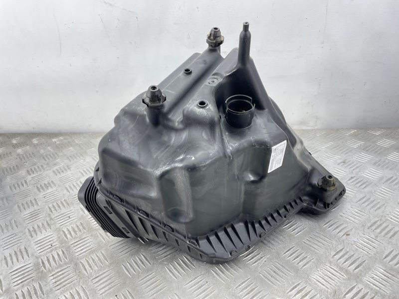 Корпус воздушного фильтра 4G0133838F Audi A7