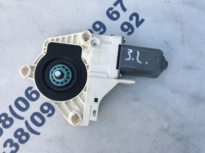 Мотор склопідйомника 8K0959801A Audi Q7