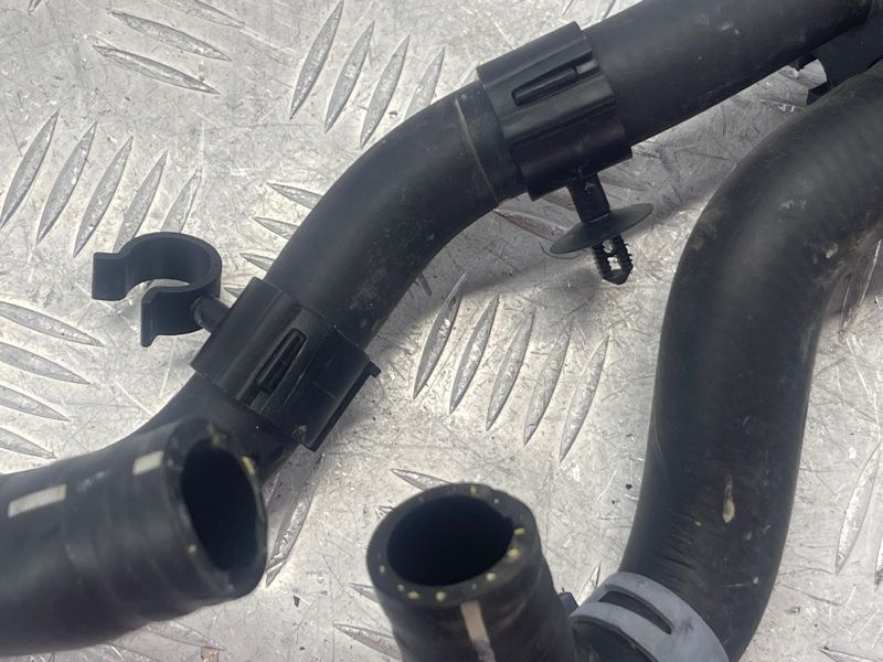 Шланг системи охолодження 7P6121156E Volkswagen Touareg