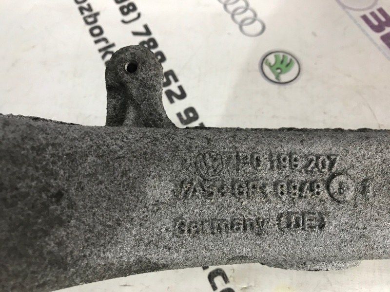 Кронштейн опори двигуна 7P0199207 Audi Q7