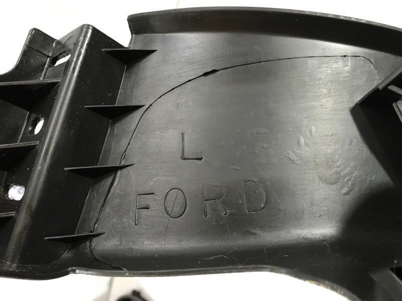 Облицовка стойки DS73F31017AHW Ford Fusion