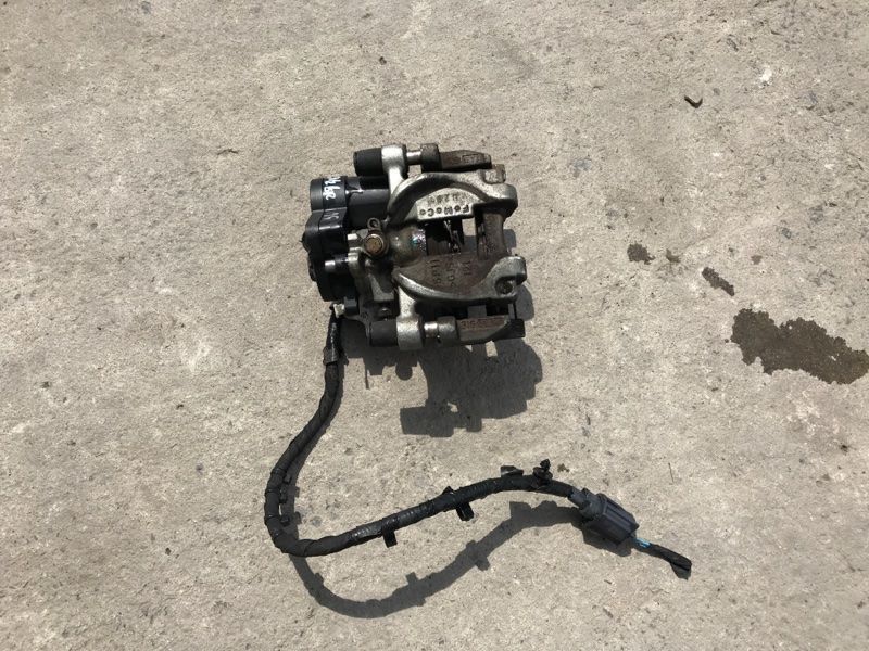 Суппорт тормозной DG9C2D251G Ford Edge