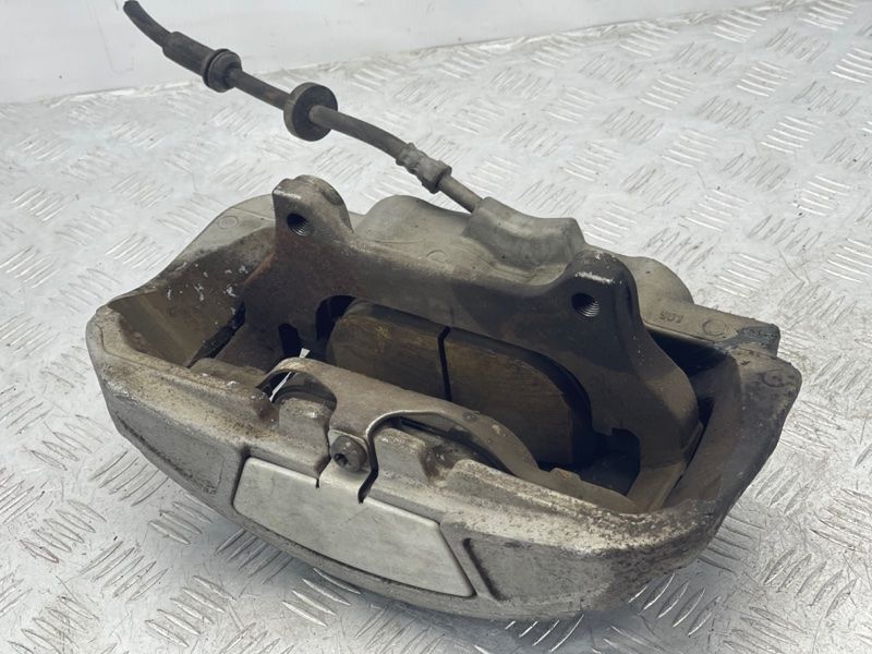 Суппорт тормозной 4G0615124E Audi A6