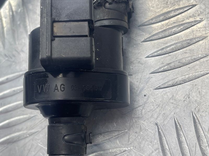 Клапан вентиляции топливного бака 03H906517 Volkswagen Touareg