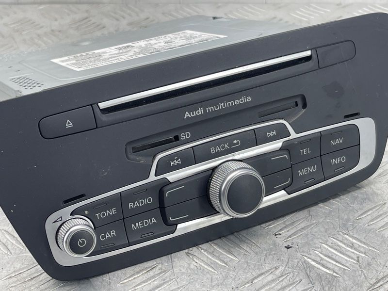 Блок керування інформаційної системи RMC 8U1035187A Audi Q3 Audi Q3