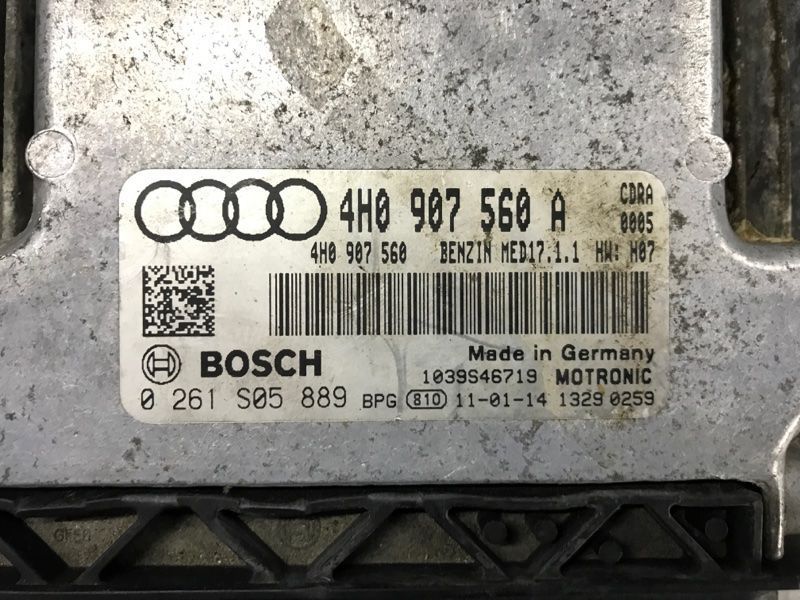 Блок керування двигуном 4H0907560A Audi A8
